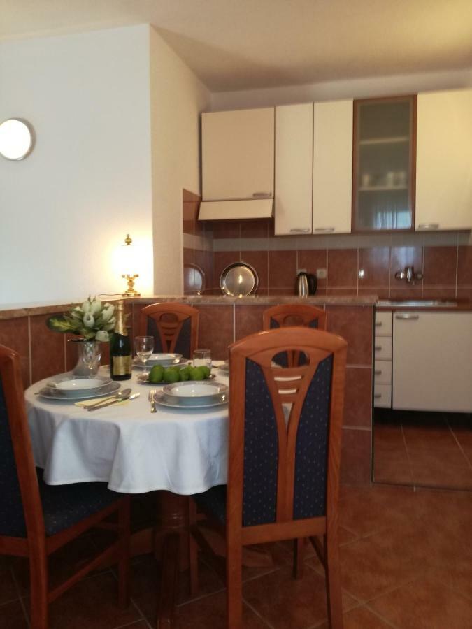 Apartmani Izabela 바스카보다 외부 사진